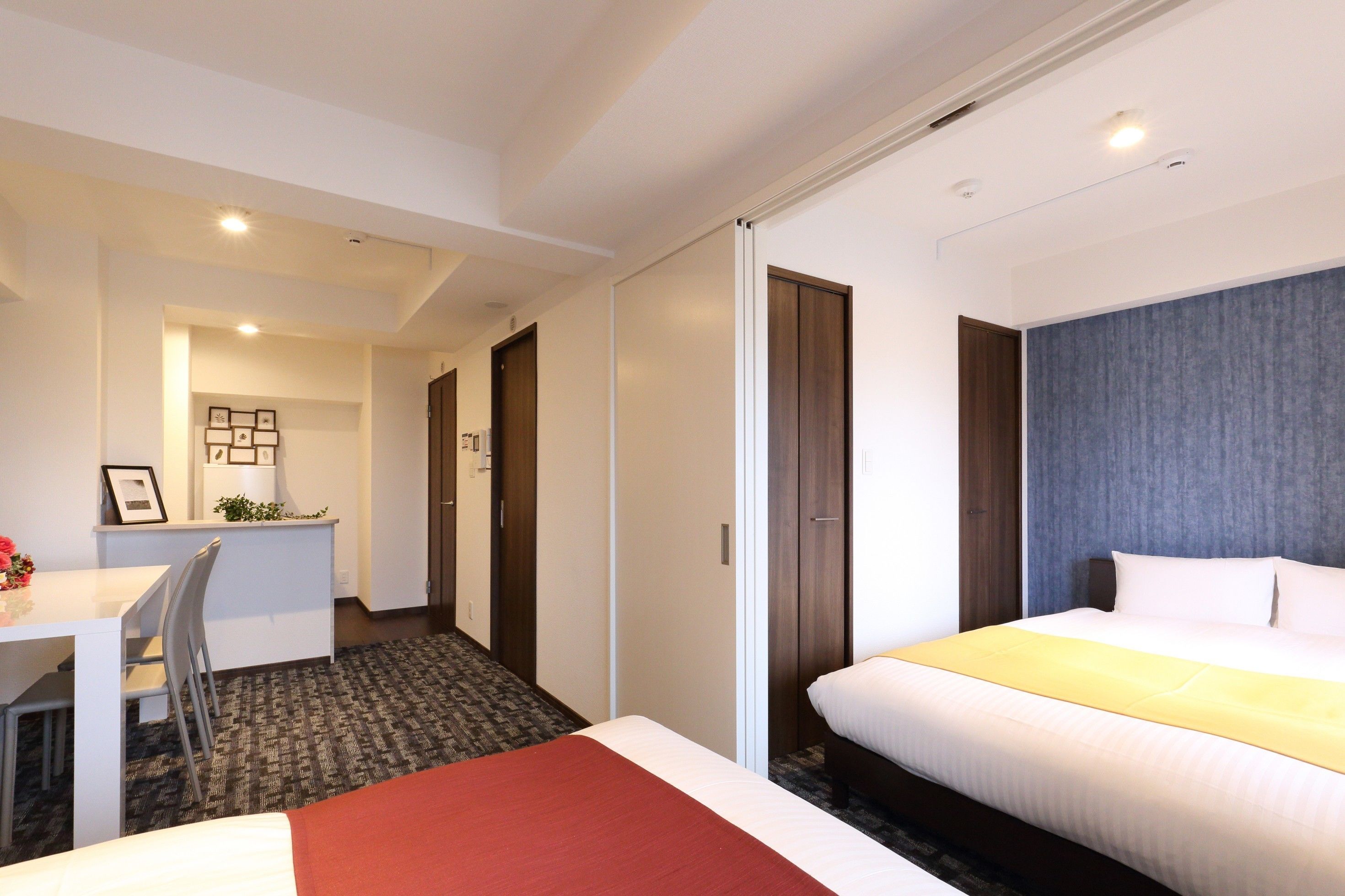 grand double room | soundproofing, iron/ironing board, free wifi