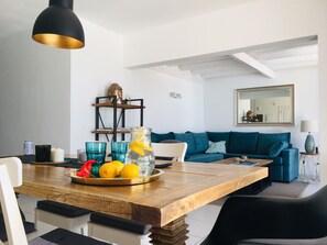 Smart TV, video games, DVD player, books - Exclusive location, Playa Blanca, heated pool, sea views, near the beach, WiFi (Playa Blanca)