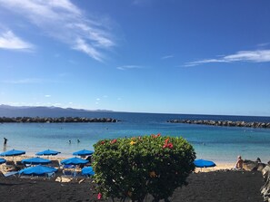 Beach nearby, sun loungers, beach towels - Exclusive location, Playa Blanca, heated pool, sea views, near the beach, WiFi (Playa Blanca)