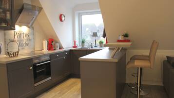 Kühlschrank, Ofen, Herdplatte, Geschirrspüler