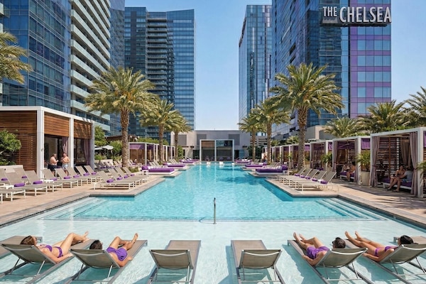 2 outdoor pools, cabanas (surcharge), pool umbrellas
