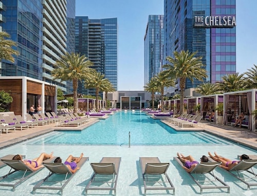 Stay Together Suites | Cozy Strip Condo