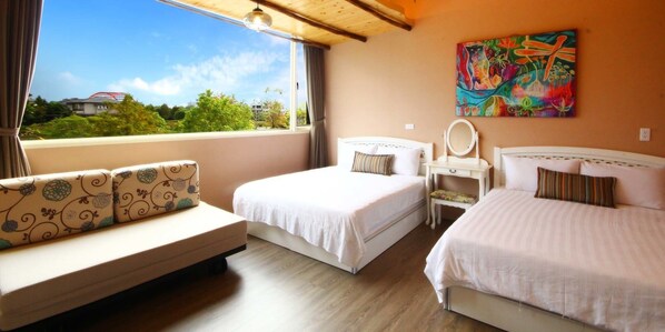 Desk, free WiFi, bed sheets