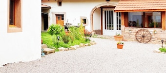 House for groups and families, middle of nature, quiet location, dogs allowed