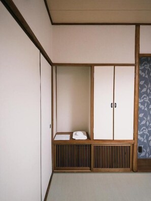 Japanese-style Room, Non Smoking (6 Tatami Mats) - Kousano Mori (Hakone)