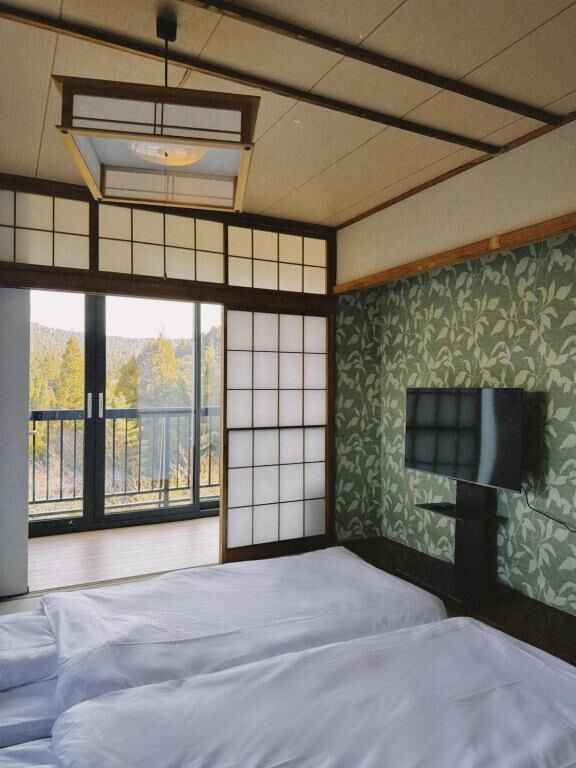 Japanese-style room (with open-air bath), 8 tatami mats, non-smoking