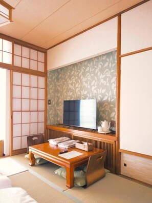 Japanese-style Room, Non Smoking (8 Tatami Mats) | Free WiFi - Kousano Mori (Hakone)