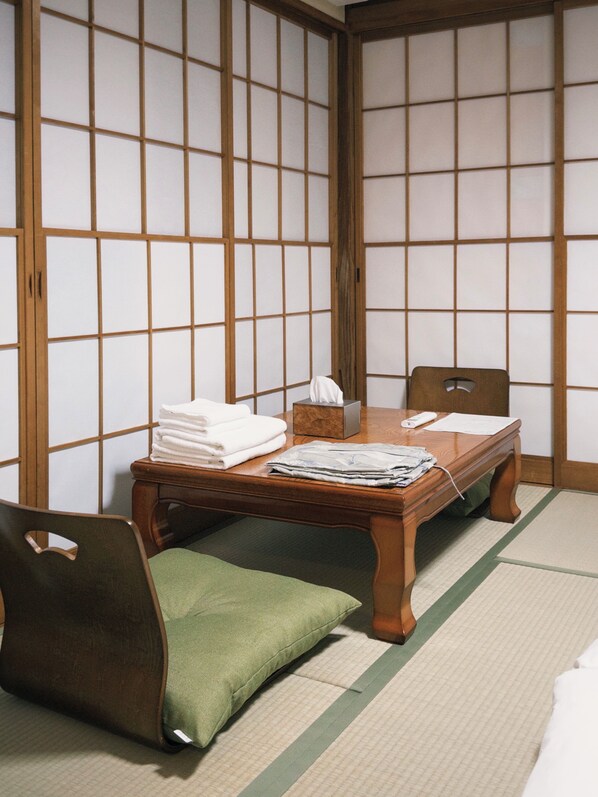 Habitación de estilo japonés, no fumadores (8 Tatami Mats) | Wifi gratis