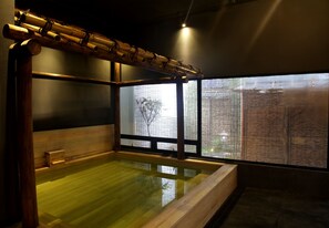 Hot springs - Shanghai Zhuli Kosa Spring Resort (Shanghai)