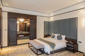 行政豪华套房 | 客房内保险箱、遮光窗帘、隔音、熨斗/熨板