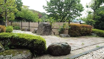 숙박 시설 구내