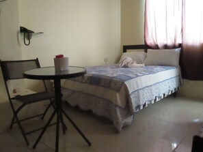 Twin Room | Free WiFi, bed sheets