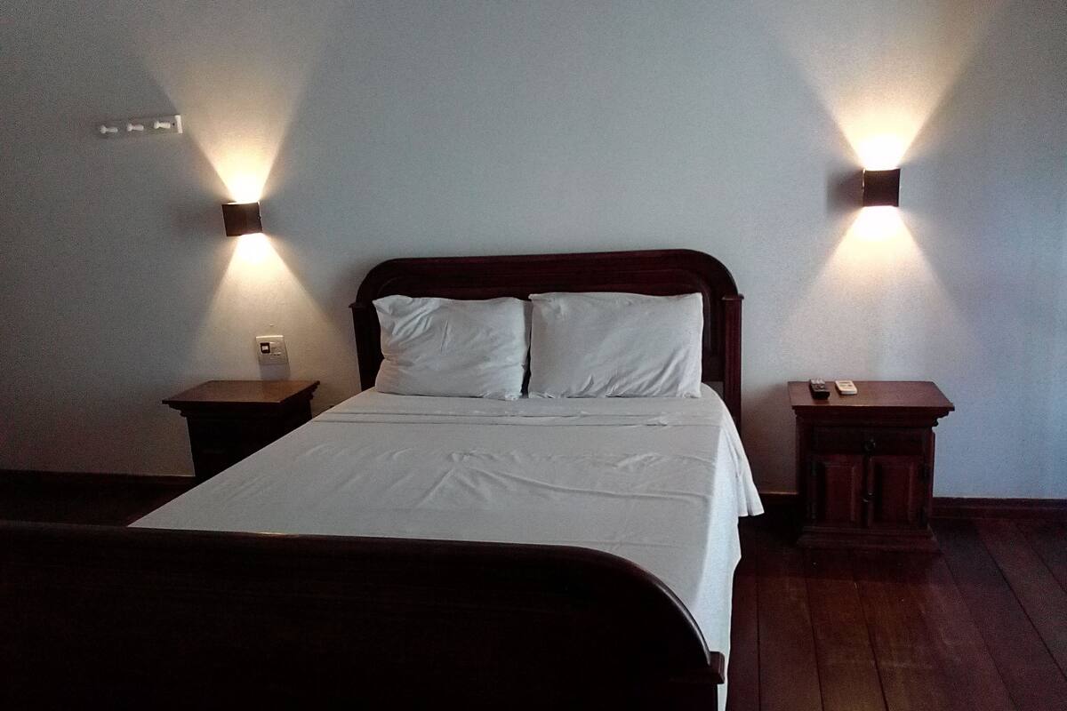 Superior Apartment, Multiple Beds | Minibar, iron/ironing board (on request), free WiFi, bed sheets