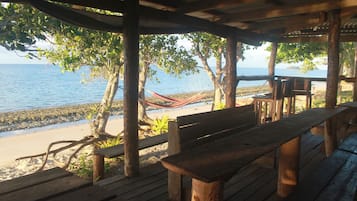 Private beach, white sand, snorkelling, beach bar
