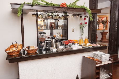 Free daily full breakfast