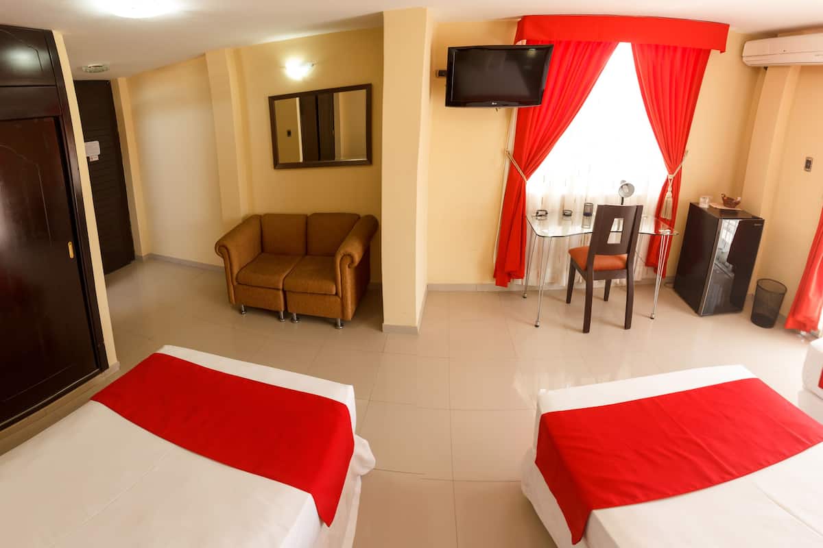 Standard Triple Room | Down comforters, minibar, in-room safe, desk