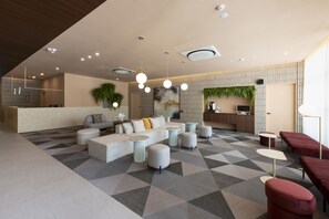 Lobby sitting area - No.25 Signature Hotel Daechung (Busan)