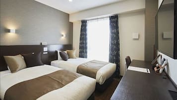 Twin Room | In-room safe, free WiFi, bed sheets