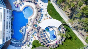 6 outdoor pools, pool umbrellas, pool loungers - Holiday Villages Montenegro (Ulcinj)