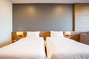 Deluxe Room, 2 Single Beds (No window) - Sleep Z Hostel by Icon Park (Chiang Mai)