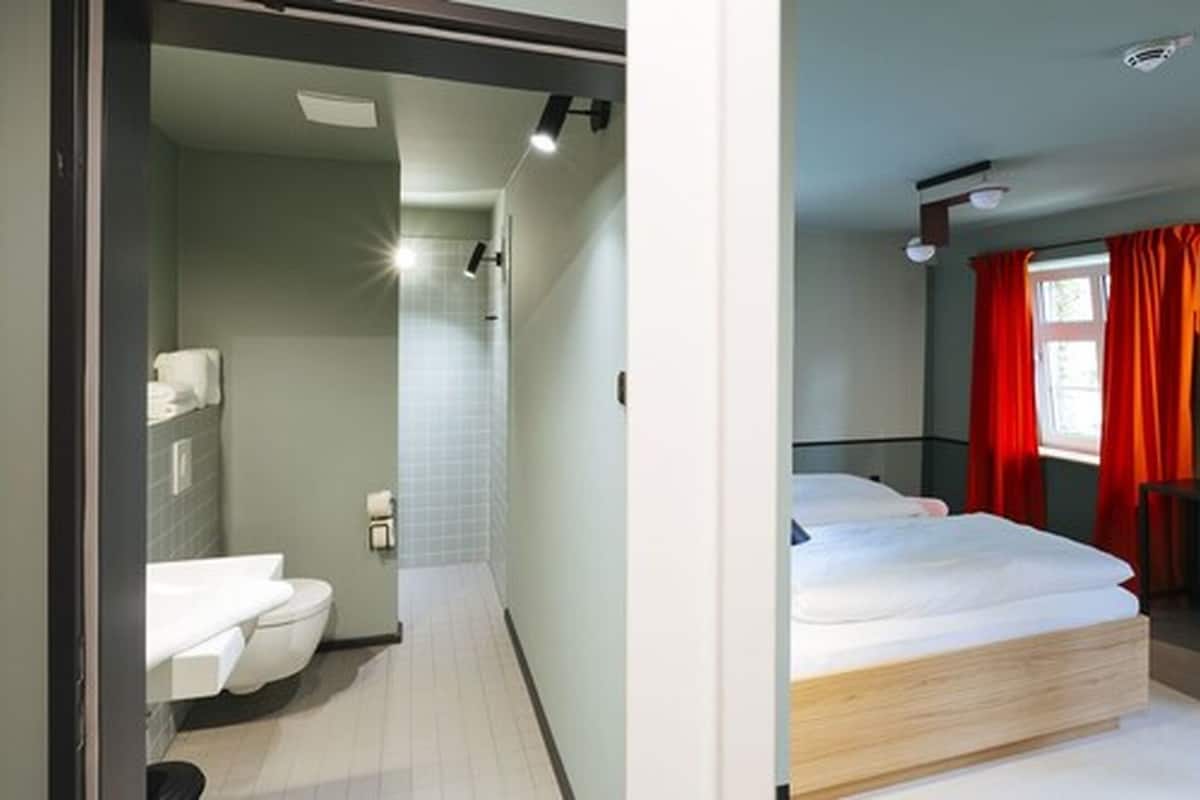 family room, accessible | minibar, desk, soundproofing, free cots/infant beds