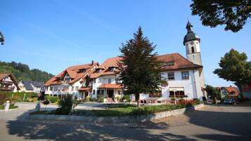 Fachada de la propiedad