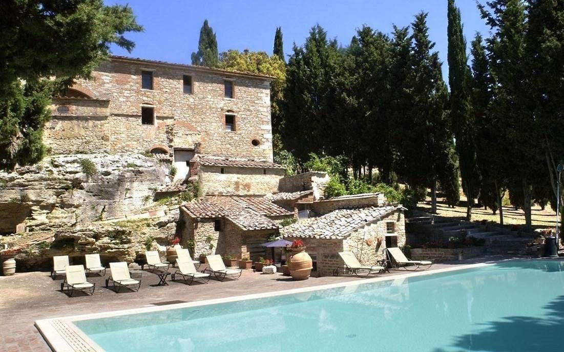 Indoor pool, seasonal outdoor pool, pool umbrellas, sun loungers