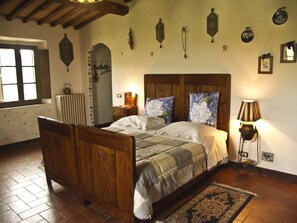 Villa, meerdere slaapkamers, niet-roken | 15 slaapkamers, individueel gedecoreerd, individueel gemeubileerd