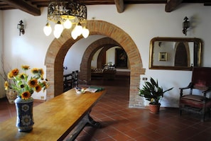 Villa, Multiple Bedrooms, Non Smoking | In-room dining