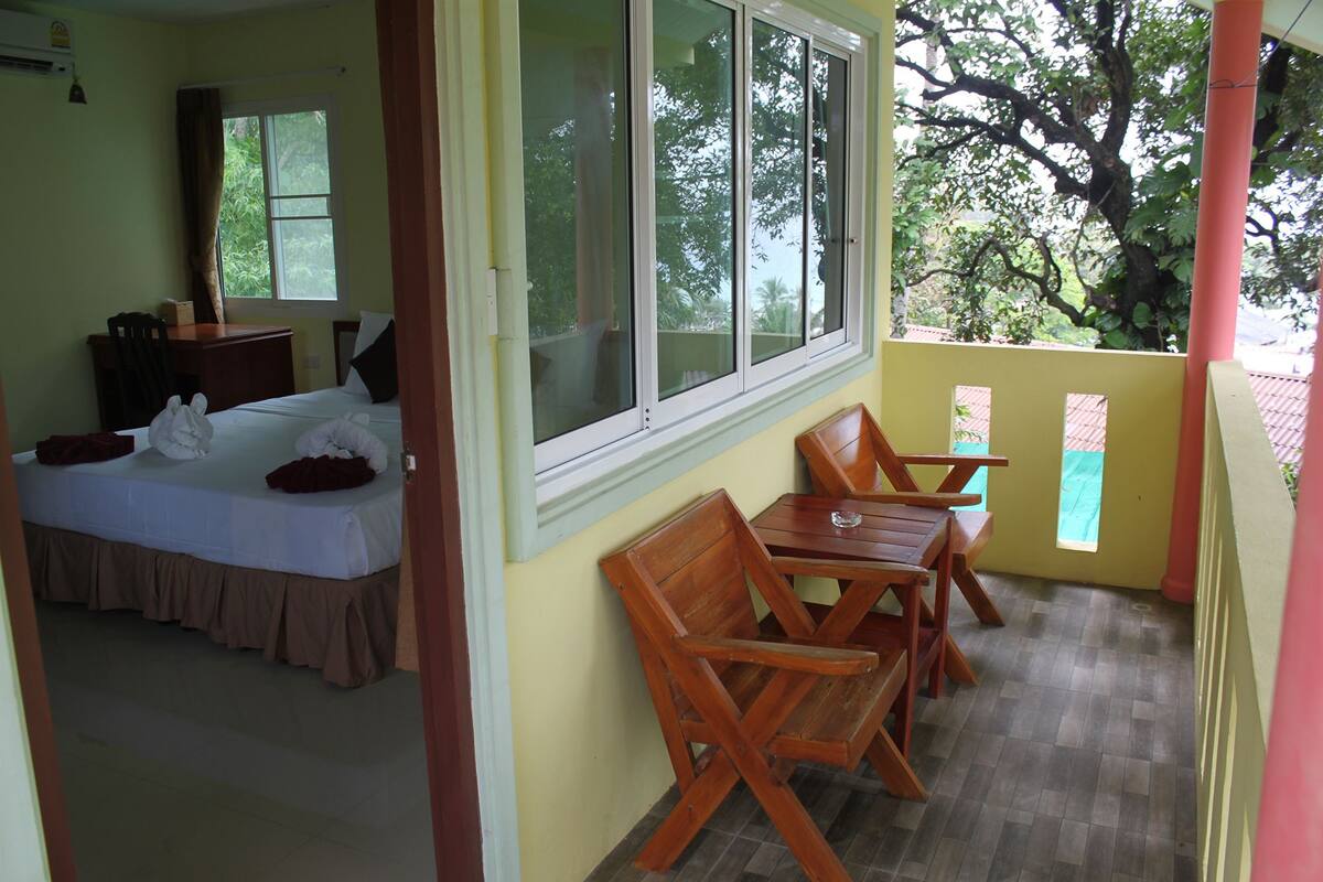 Deluxe Bungalow with Sea View  | Balcón