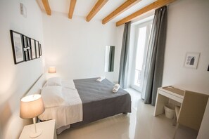 Suite n.3 | Escrivaninha, Wi-Fi de cortesia, roupa de cama