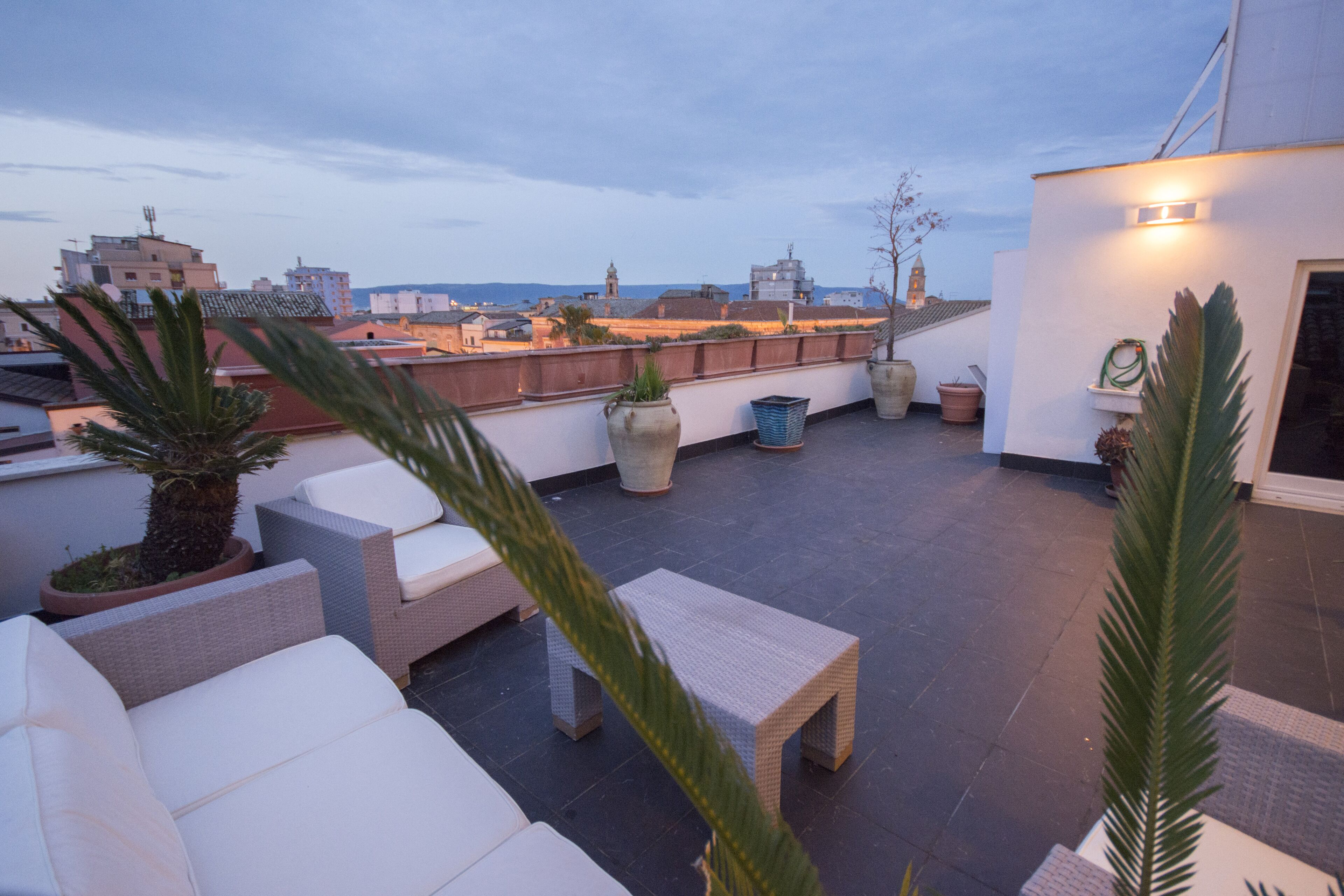 Royal-Doppel- oder -Zweibettzimmer, Nichtraucher, Terrasse | Terrasse/Patio