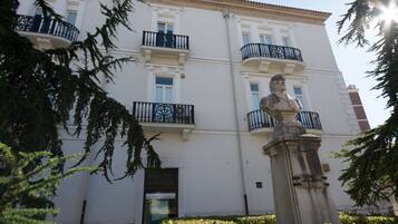 Fachada de la propiedad