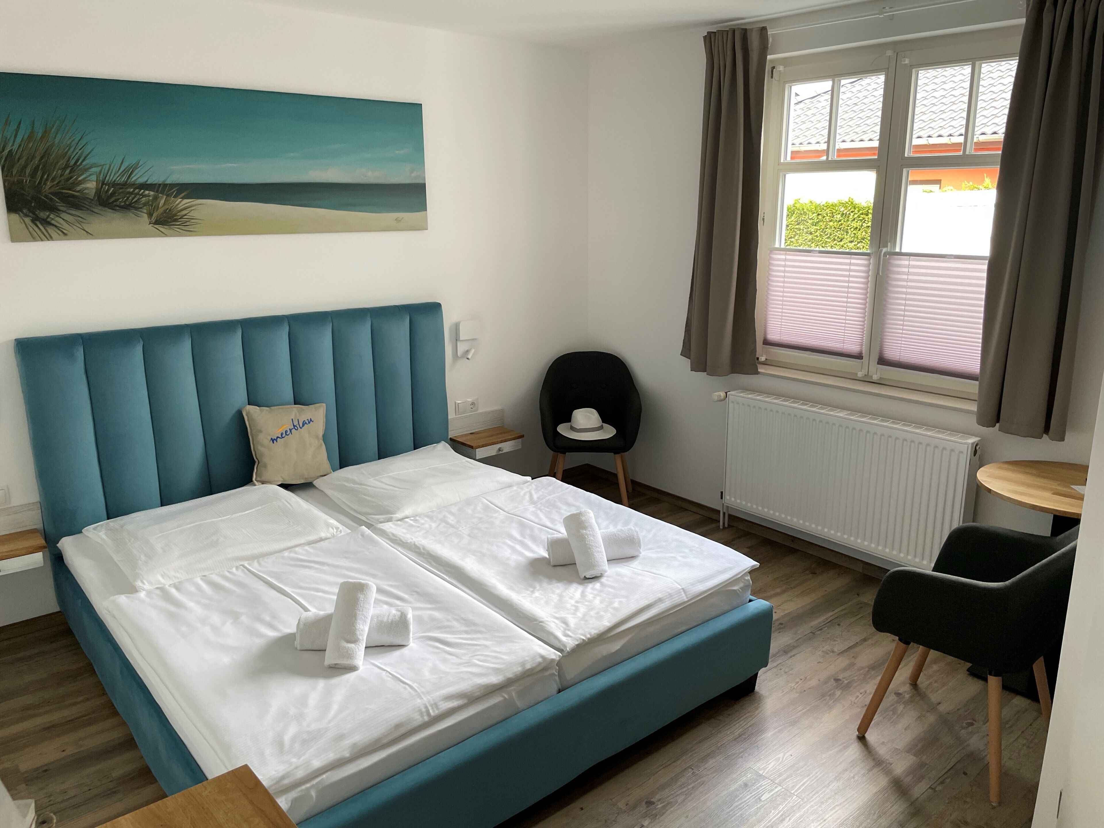 Minibar, soundproofing, free WiFi, bed sheets