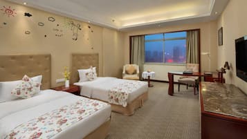 Superior Twin Room | Minibar, desk, laptop workspace, blackout drapes