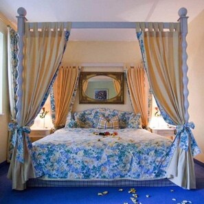 Dobbeltrom | Skrivebord, barnesenger (inkludert) og ekstrasenger (mot et tillegg)