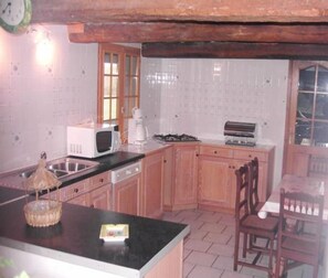 Ferienhaus | Eigene Küche | Kühlschrank, Mikrowelle, Ofen, Herdplatte