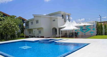 Residence White River 2