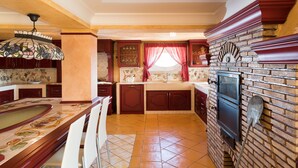 Villa, 4 Bedrooms | Private kitchen - Villa Drago Spa (Scicli)
