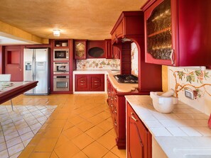 Villa, 4 Bedrooms | Private kitchen | Full-size fridge, microwave, oven, stovetop