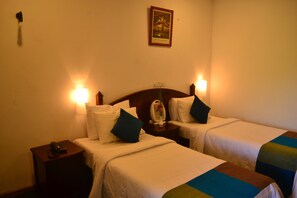 Shower, rainfall showerhead