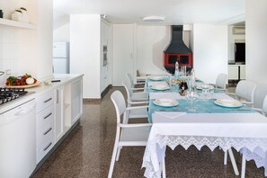 Villa, Multiple Bedrooms | Private kitchenette | Full-size fridge, microwave, oven, stovetop