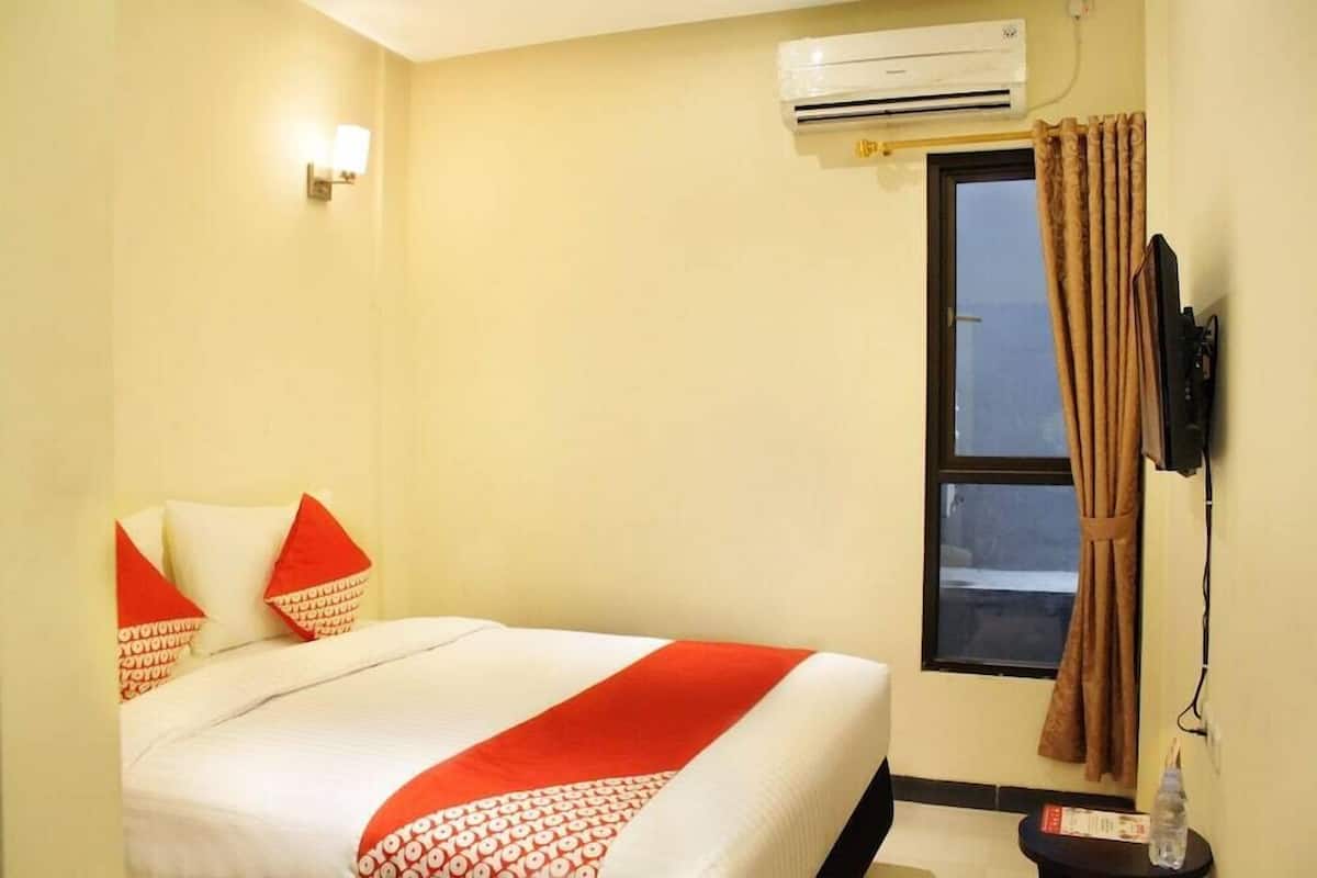 WiFi (free), bed sheets
