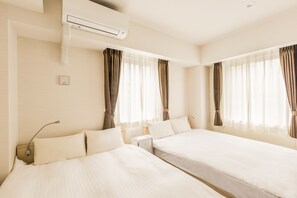Comfort Twin Room | Desk, blackout drapes, free WiFi, bed sheets - EIWA PLACE HOTEL HAKATA (Fukuoka)