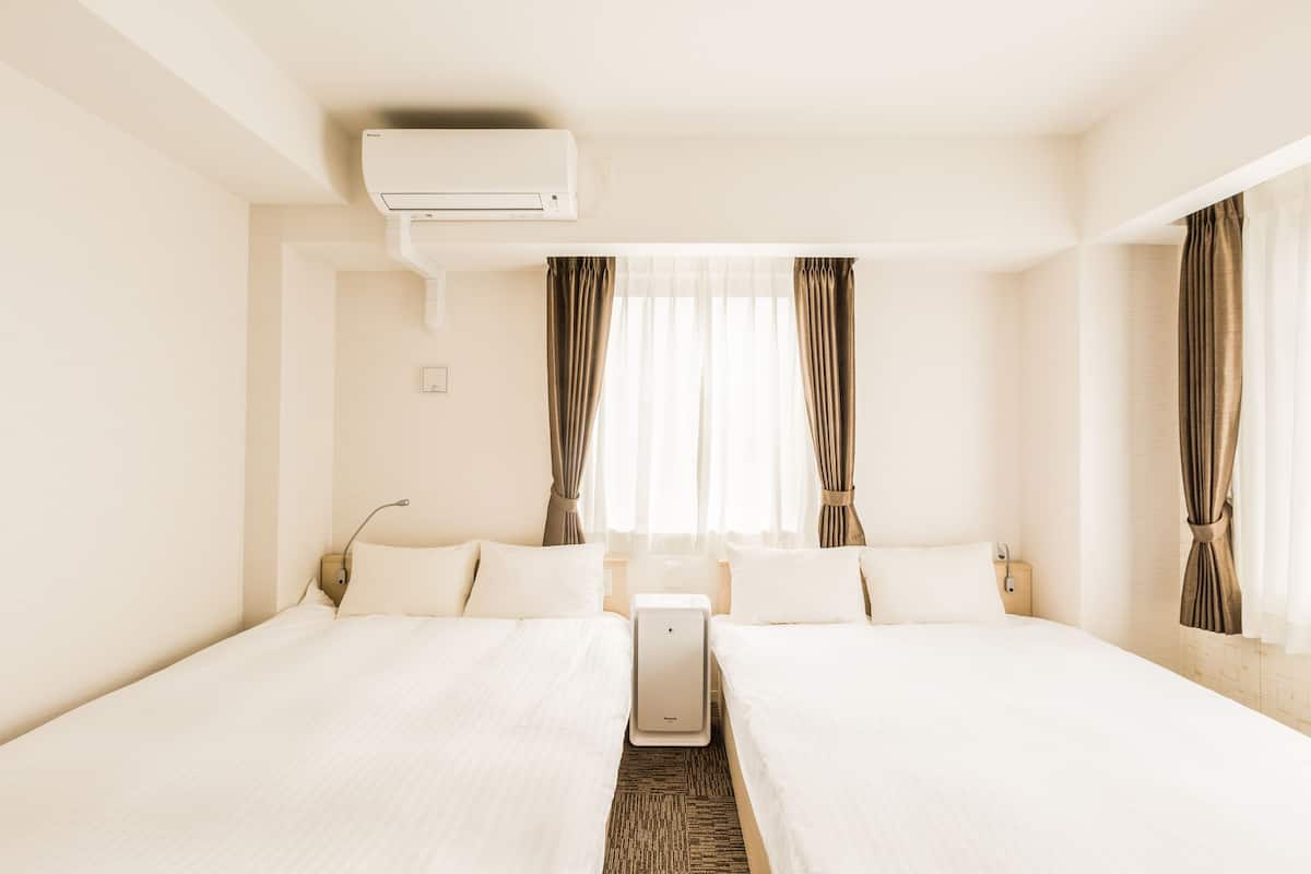 Comfort Twin kamer | Een bureau, verduisterende gordijnen, gratis wifi, beddengoed