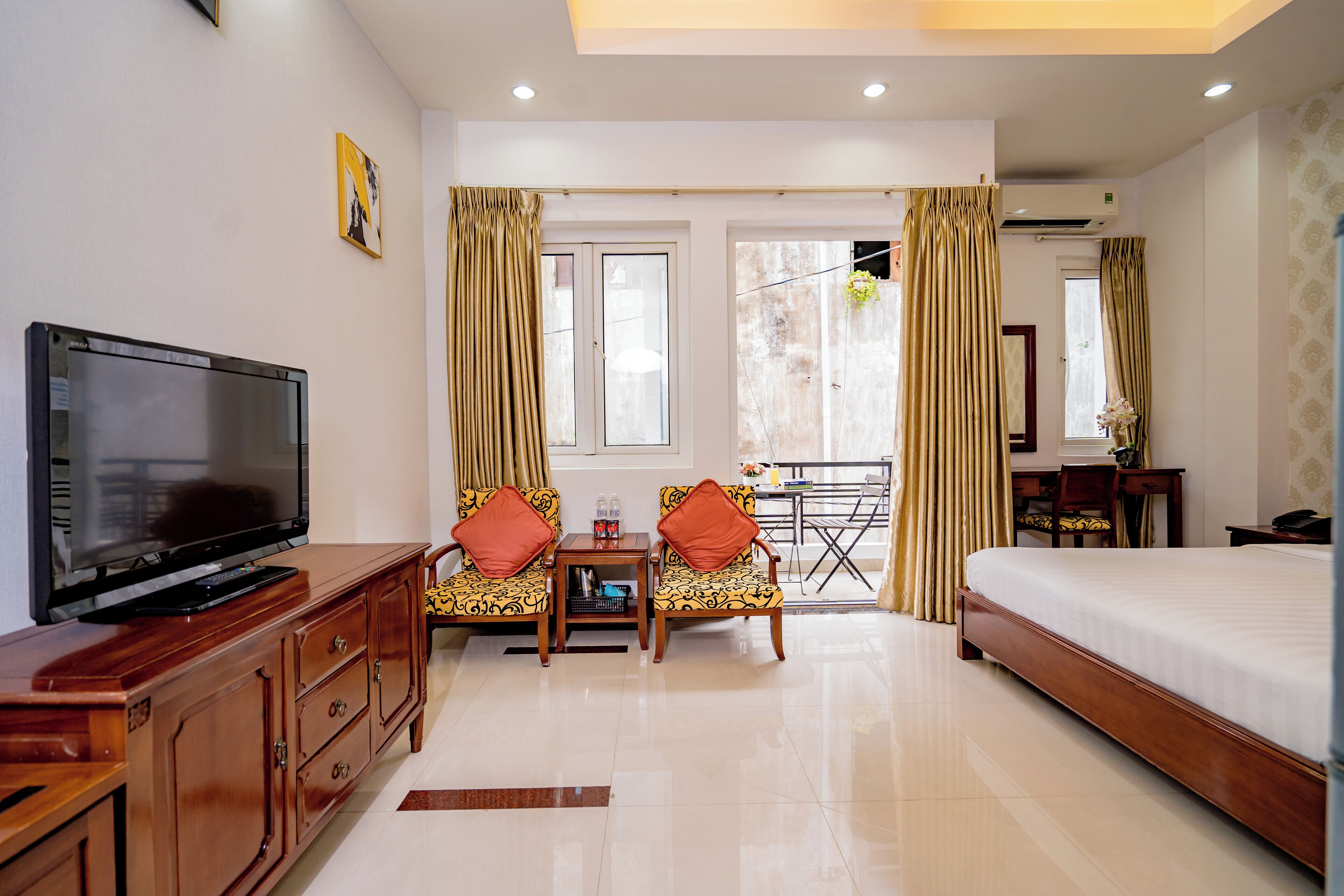 vip room | terrace/patio