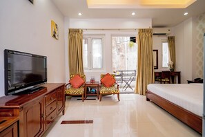 VIP Room | Terrace/patio - Ben Thanh Retreats Hotel (Ho Chi Minh City)
