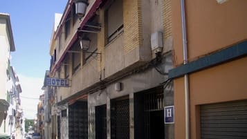 Façana frontal de l'allotjament