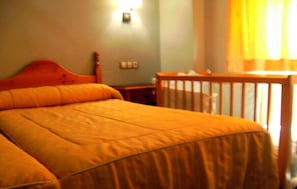 Double or Twin Room | Free cots/infant beds, rollaway beds, free WiFi, bed sheets