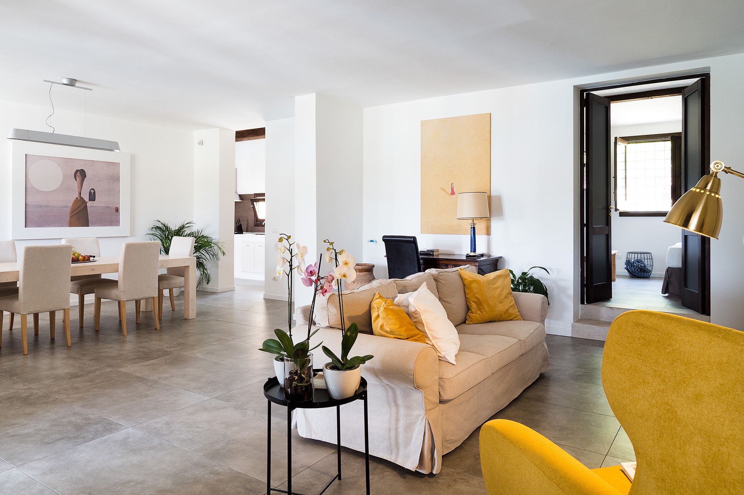 Villa, 2 Schlafzimmer | Wohnbereich | Fernseher, Kamin